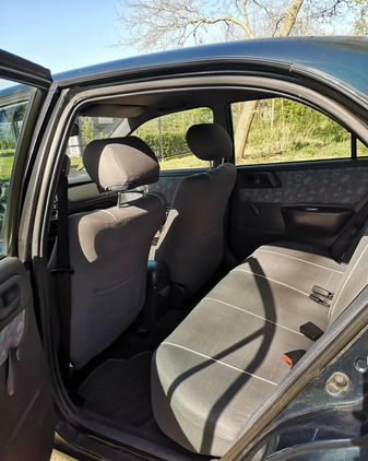 Toyota Carina cena 5500 przebieg: 249500, rok produkcji 1997 z Pabianice małe 92